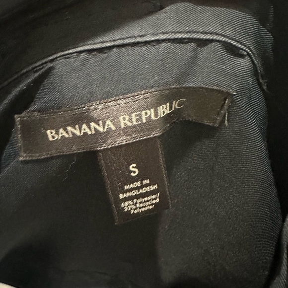 BANANA REPUCLIC Balloon Sleeve Utility Shirt - Picture 10 of 10